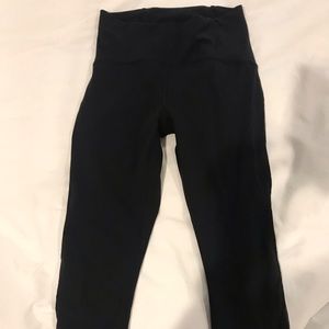 Barely worn Lululemon crops (just below knee).